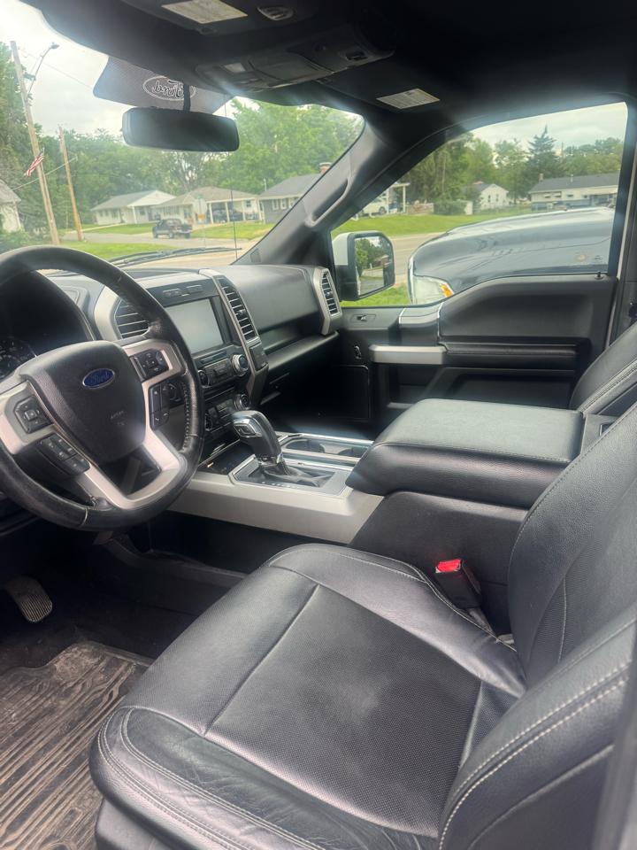 Ford F-150 4WD SuperCrew 145" Lariat 2015