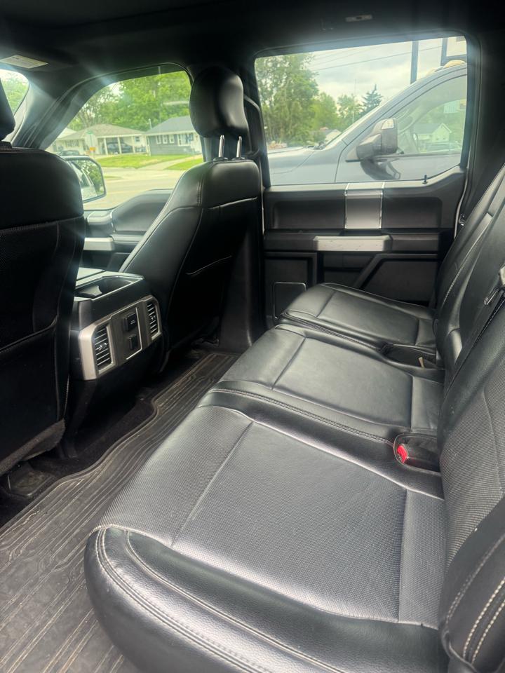 Ford F-150 4WD SuperCrew 145" Lariat 2015