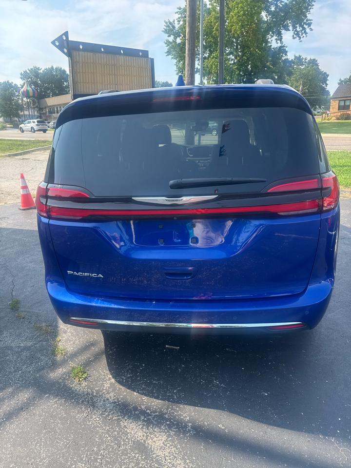 Chrysler Pacifica Touring Plus 2021