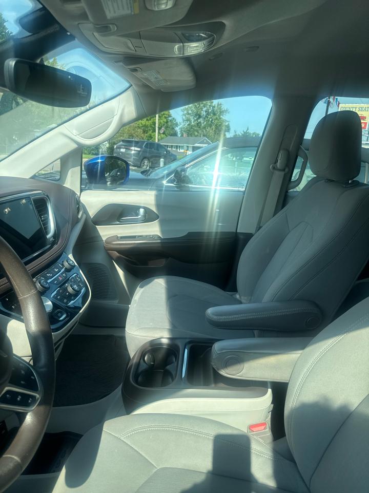 Chrysler Pacifica Touring Plus 2021