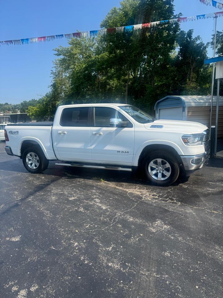 RAM 1500 Laramie Crew Cab SWB 4WD 2020