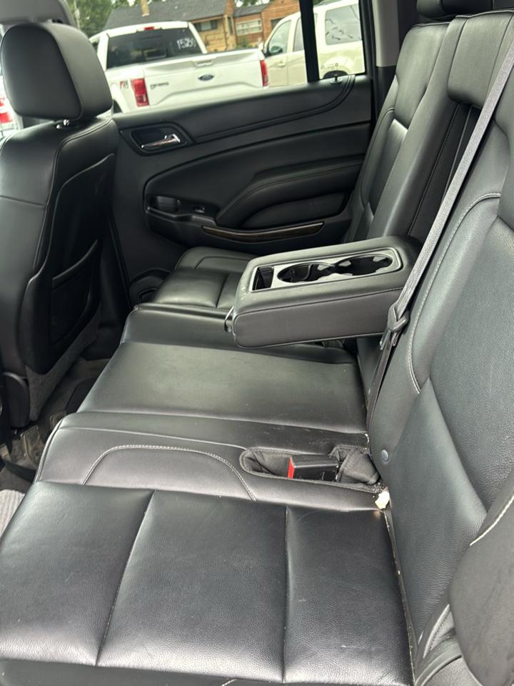 Chevrolet Suburban LT 1500 4WD 2015