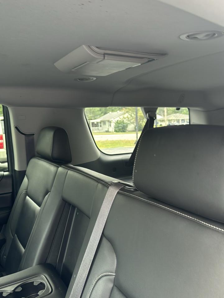 Chevrolet Suburban LT 1500 4WD 2015