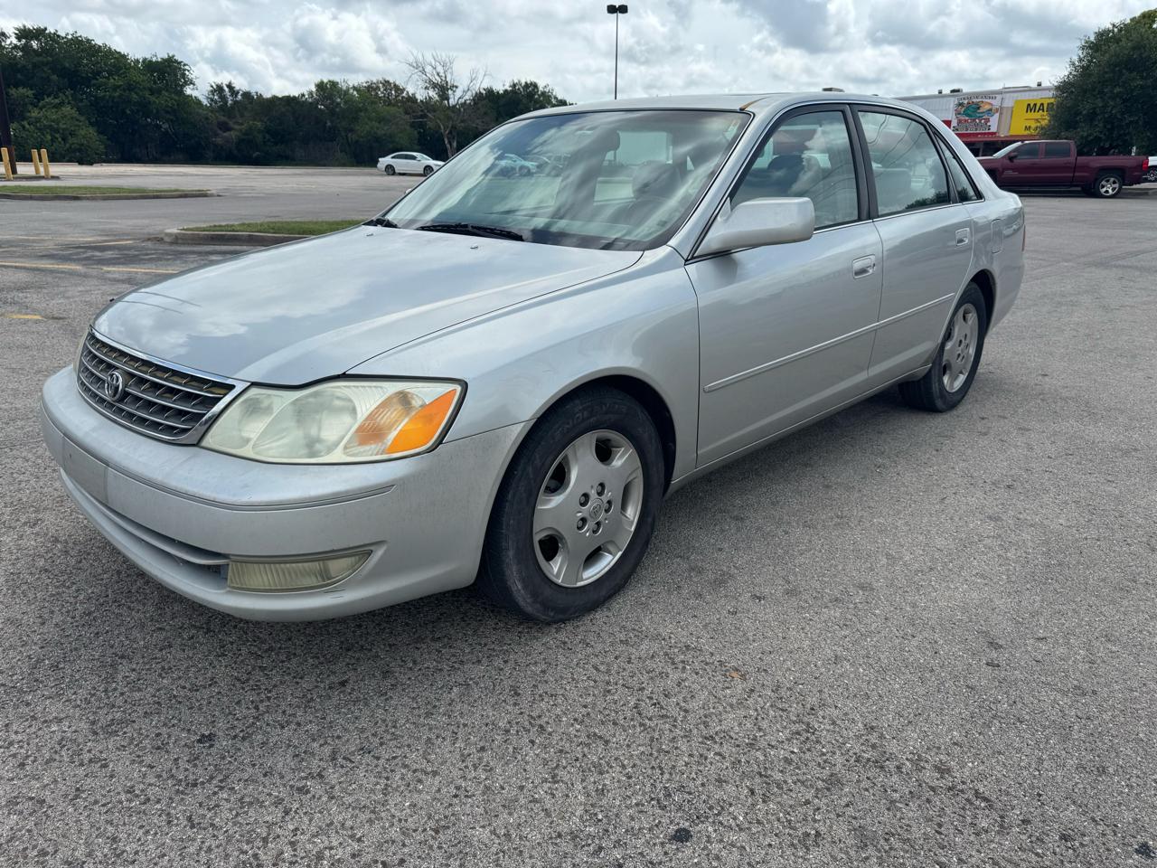 2003 Toyota Avalon's photo