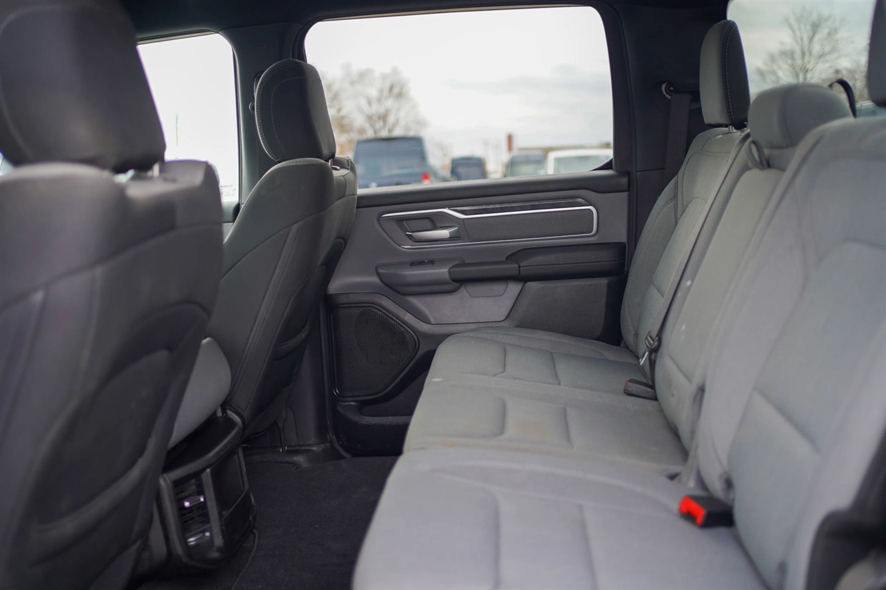 RAM 1500 Big Horn Crew Cab SWB 4WD 2021