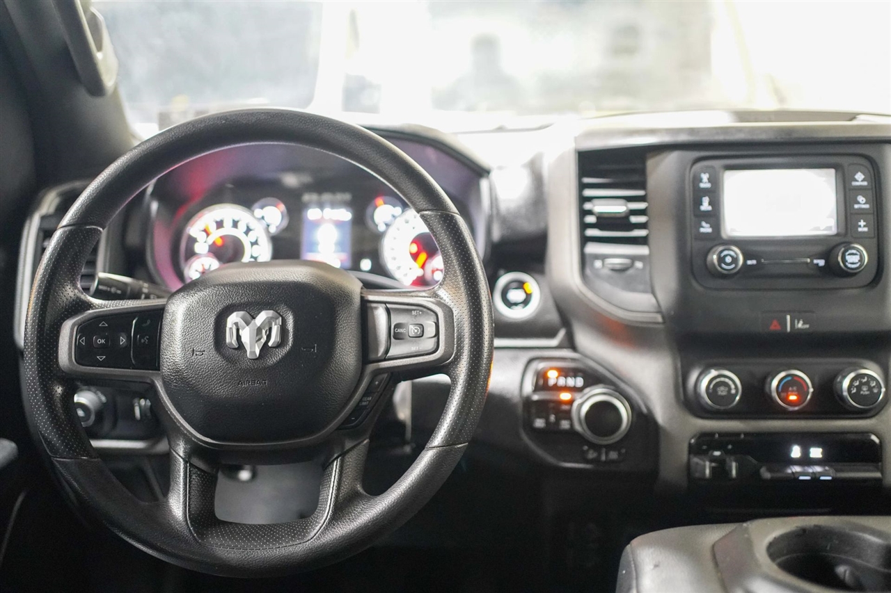 RAM 1500 Tradesman Crew Cab LWB 4WD 2022