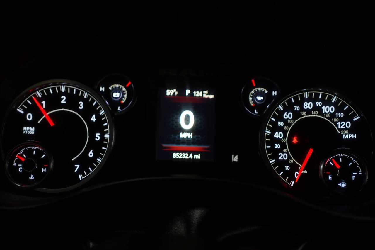 RAM 1500 Tradesman Crew Cab LWB 4WD 2022