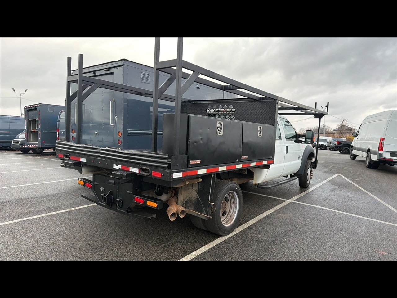 2016 Ford F-450 Super Duty Chassis Cab's photo