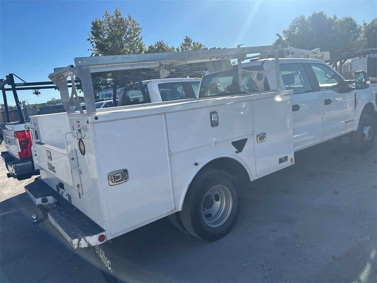 2022 Ford F-350 SD XL Crew Cab Long Bed DRW 4WD