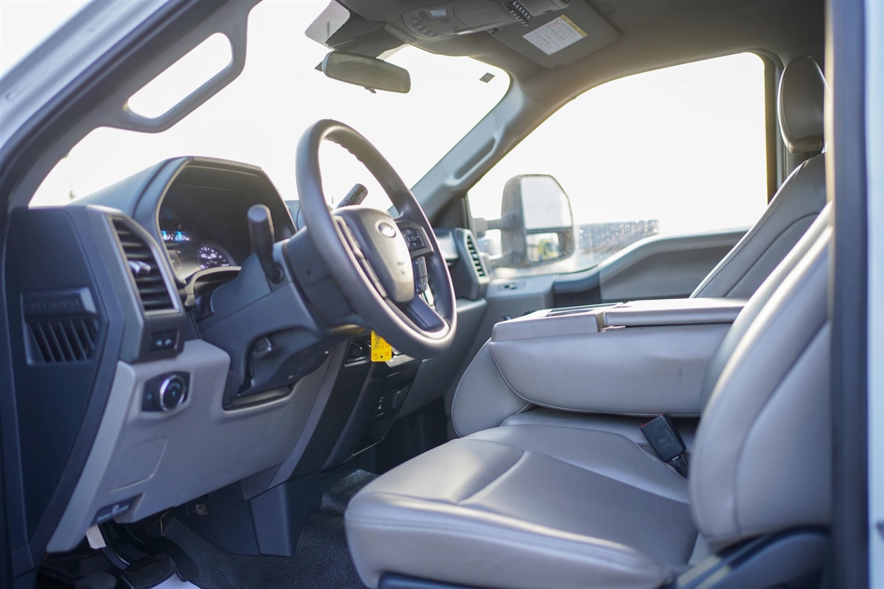 Ford F-350 SD XL Crew Cab Long Bed DRW 4WD 2022