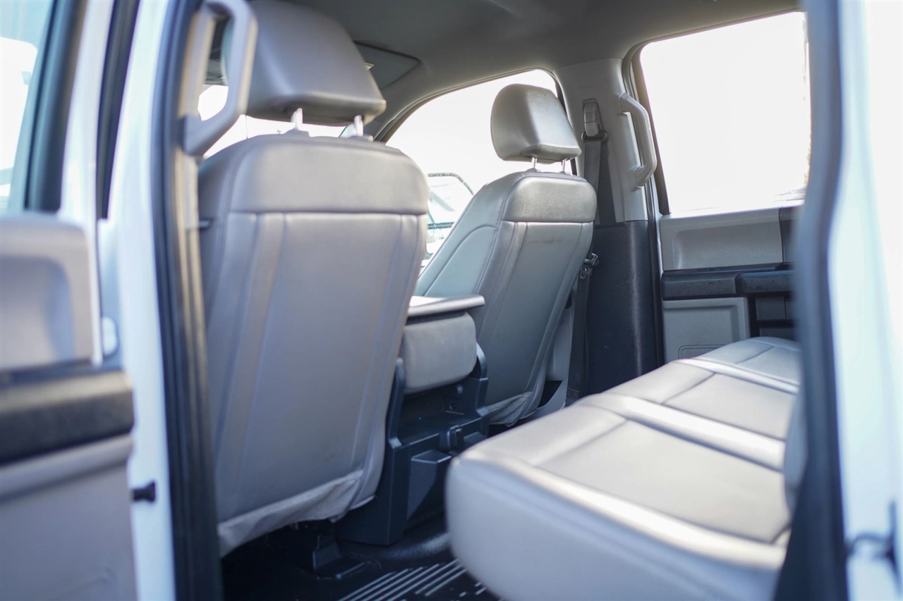 Ford F-350 SD XL Crew Cab Long Bed DRW 4WD 2022