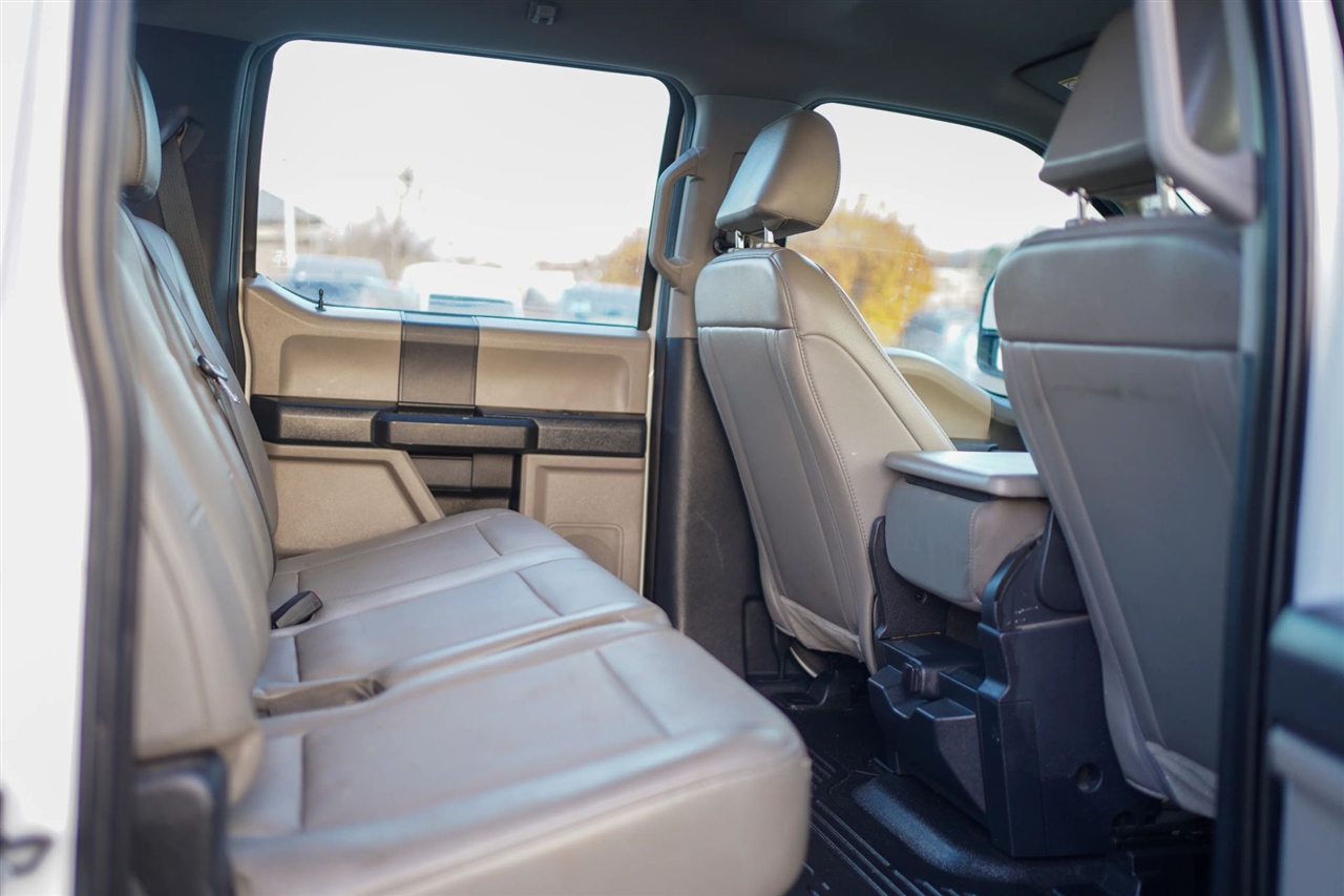 Ford F-350 SD XL Crew Cab Long Bed DRW 4WD 2022