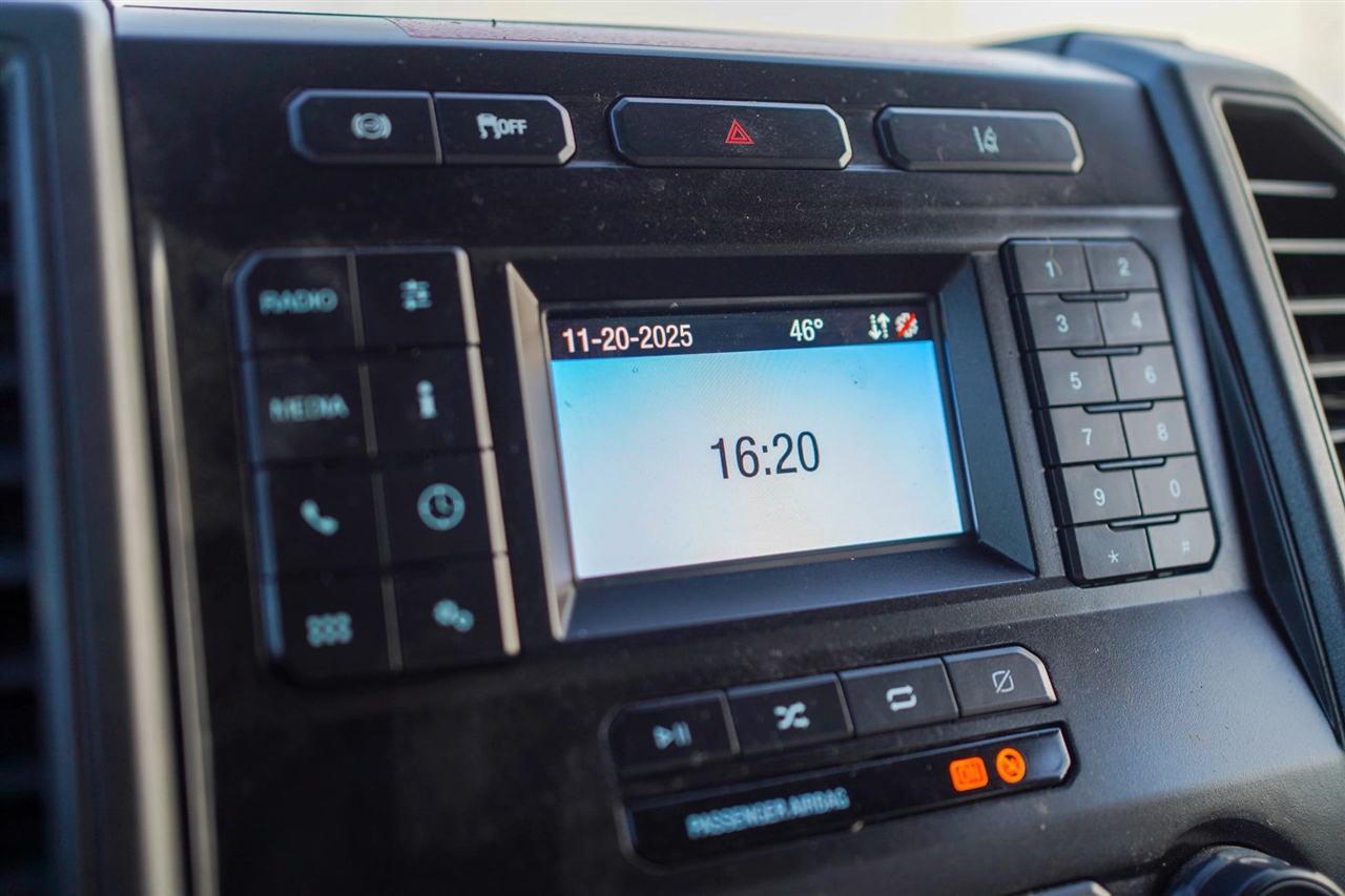 Ford F-350 SD XL Crew Cab Long Bed DRW 4WD 2022