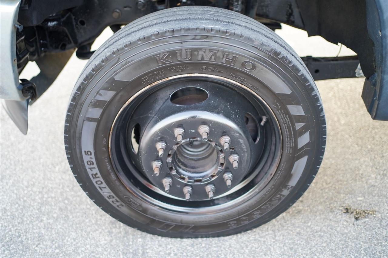 Ford F-550 Regular Cab DRW 2WD 2015