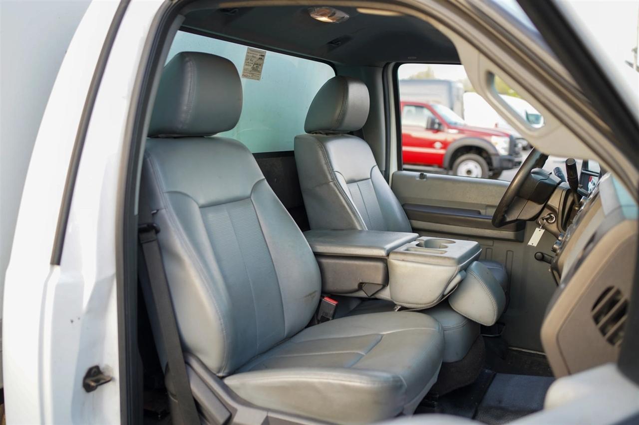 Ford F-550 Regular Cab DRW 2WD 2015