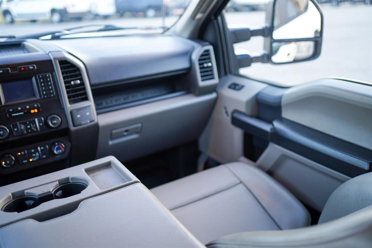 Ford F-250 SD XL Crew Cab 4WD 2022