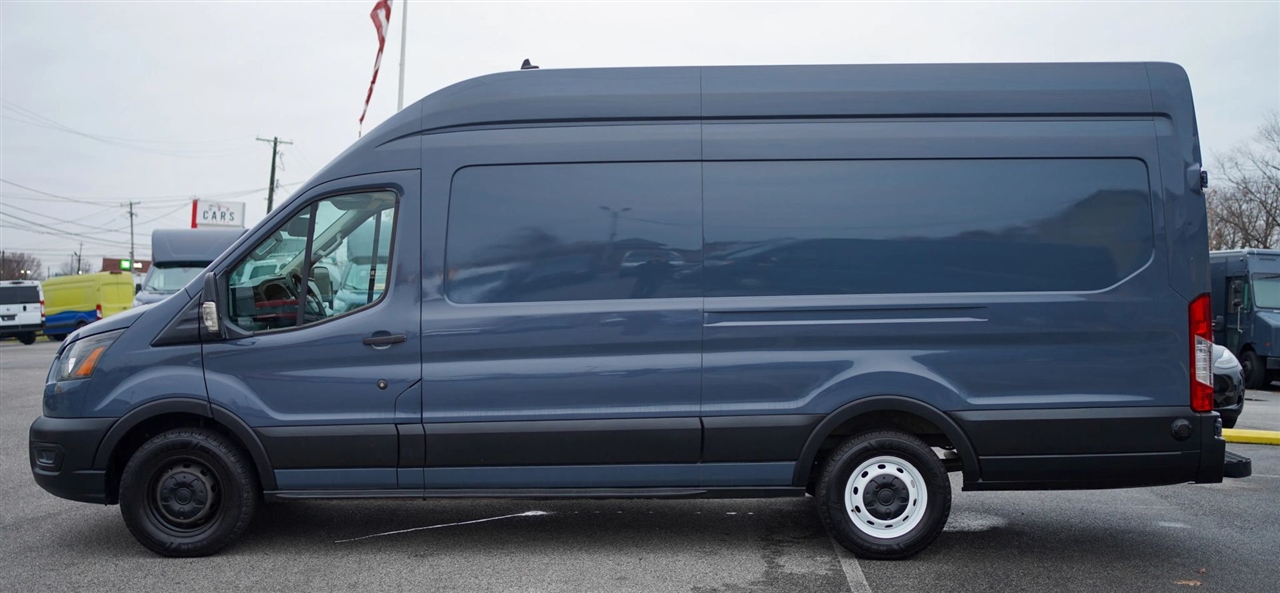 Ford Transit 250 Van High Roof w/Sliding Pass. 148-in. WB EL 2020