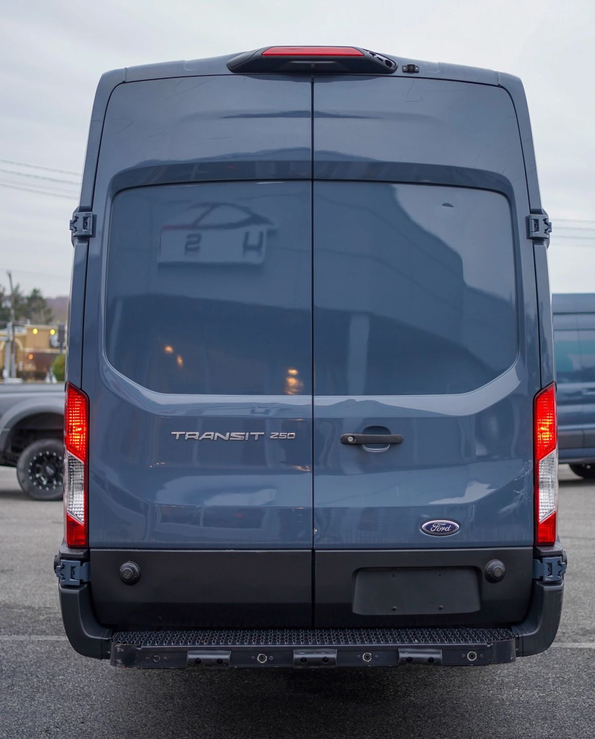 Ford Transit 250 Van High Roof w/Sliding Pass. 148-in. WB EL 2020