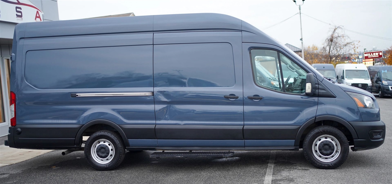 Ford Transit 250 Van High Roof w/Sliding Pass. 148-in. WB EL 2020