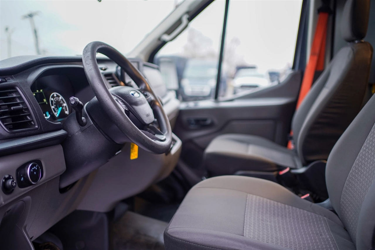 Ford Transit 250 Van High Roof w/Sliding Pass. 148-in. WB EL 2020