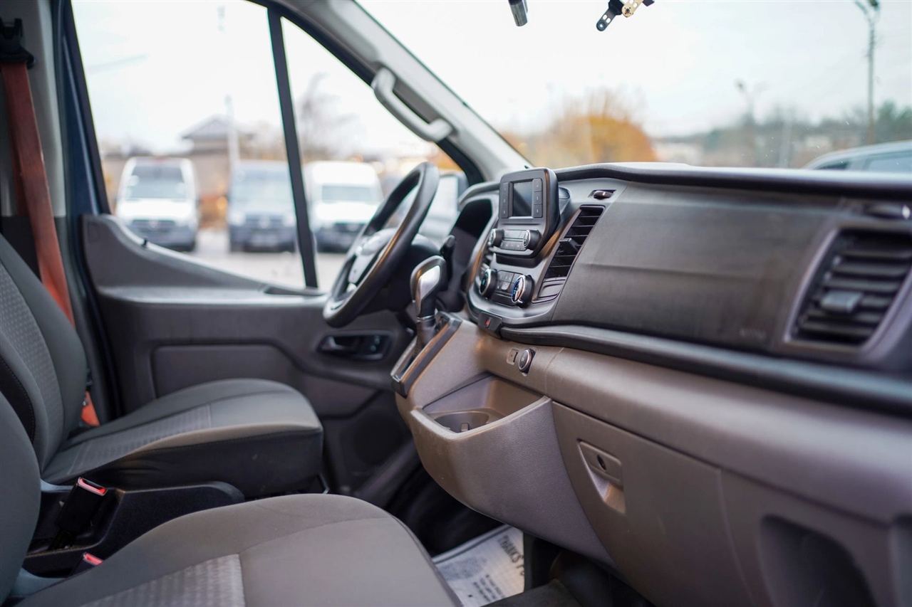 Ford Transit 250 Van High Roof w/Sliding Pass. 148-in. WB EL 2020