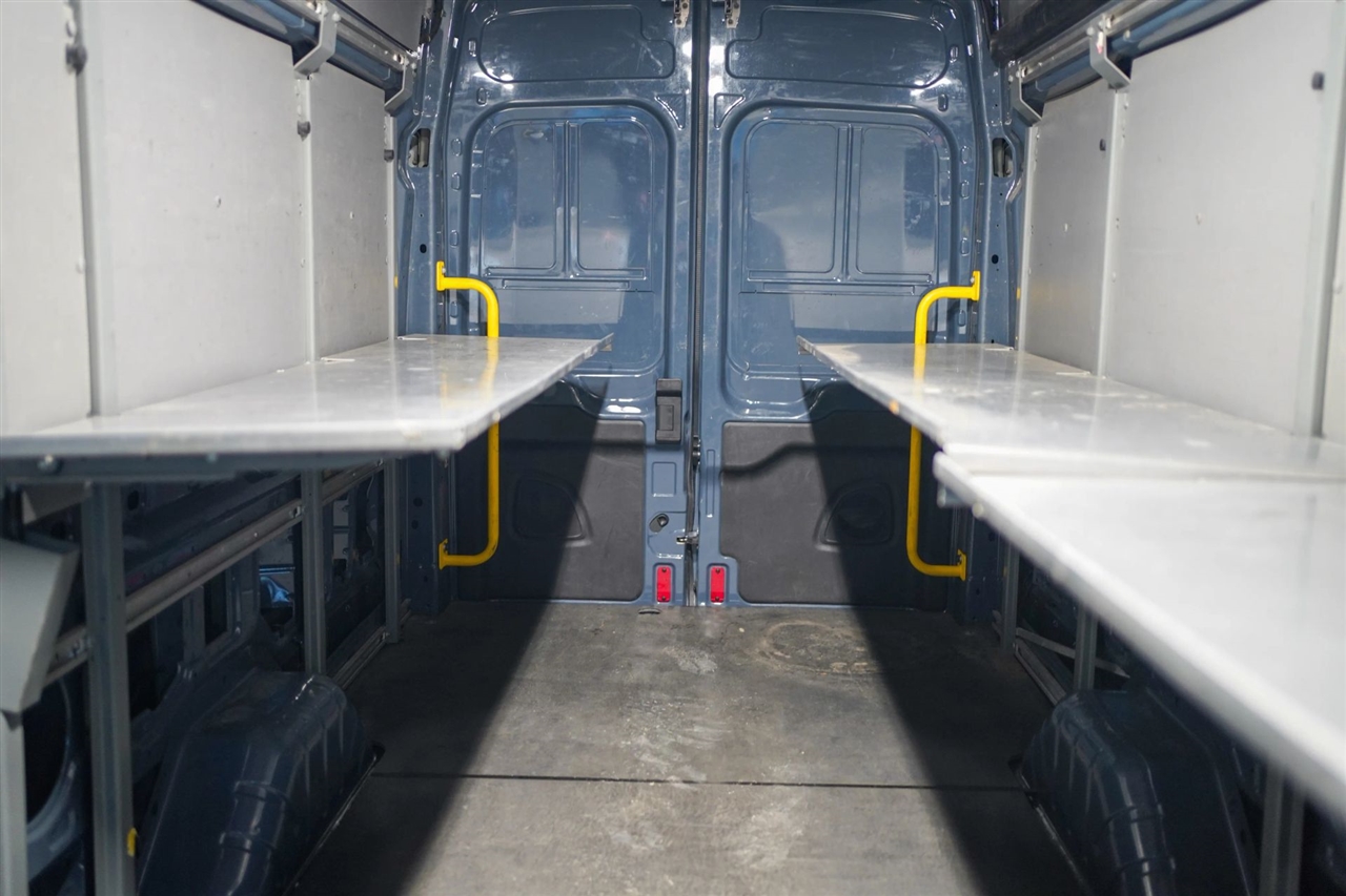 Ford Transit 250 Van High Roof w/Sliding Pass. 148-in. WB EL 2020