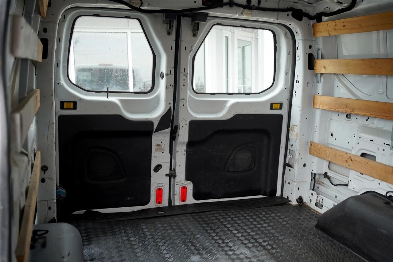 Ford Transit 250 Van Low Roof w/Sliding Pass. 130-in. WB 2017