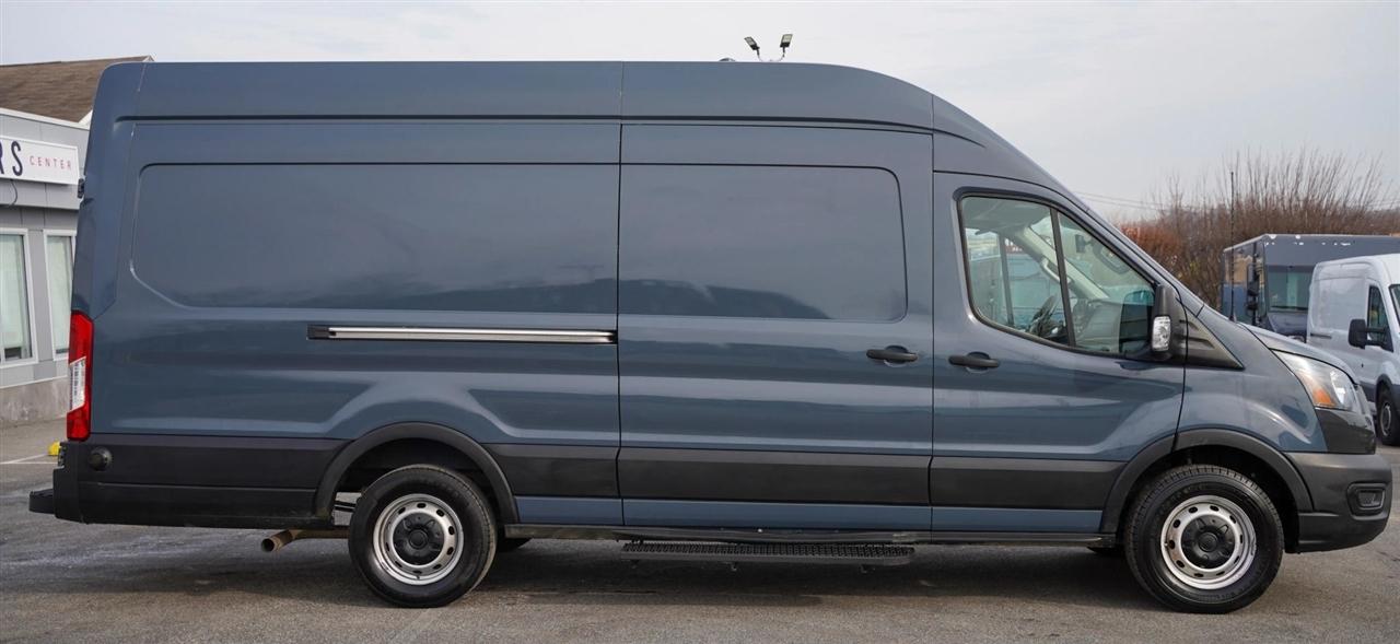 Ford Transit 250 Van High Roof w/Sliding Pass. 148-in. WB EL 2020