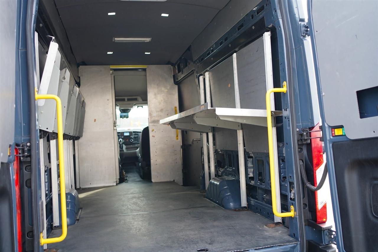 Ford Transit 250 Van High Roof w/Sliding Pass. 148-in. WB EL 2020