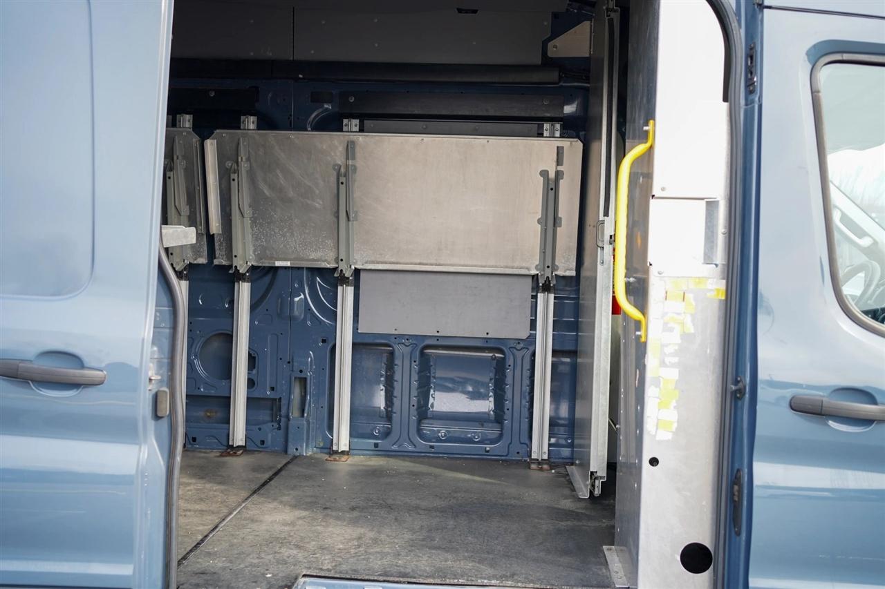 Ford Transit 250 Van High Roof w/Sliding Pass. 148-in. WB EL 2020