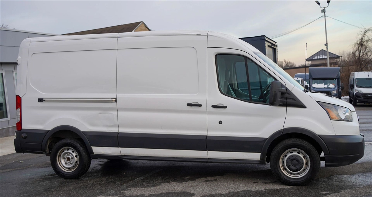Ford Transit 350 Van Med. Roof w/Sliding Pass. 148-in. WB 2018