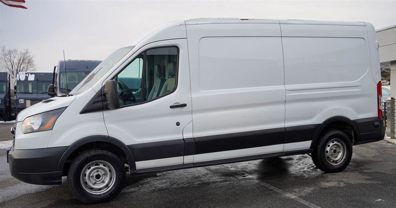 Ford Transit 350 Van Med. Roof w/Sliding Pass. 148-in. WB 2018