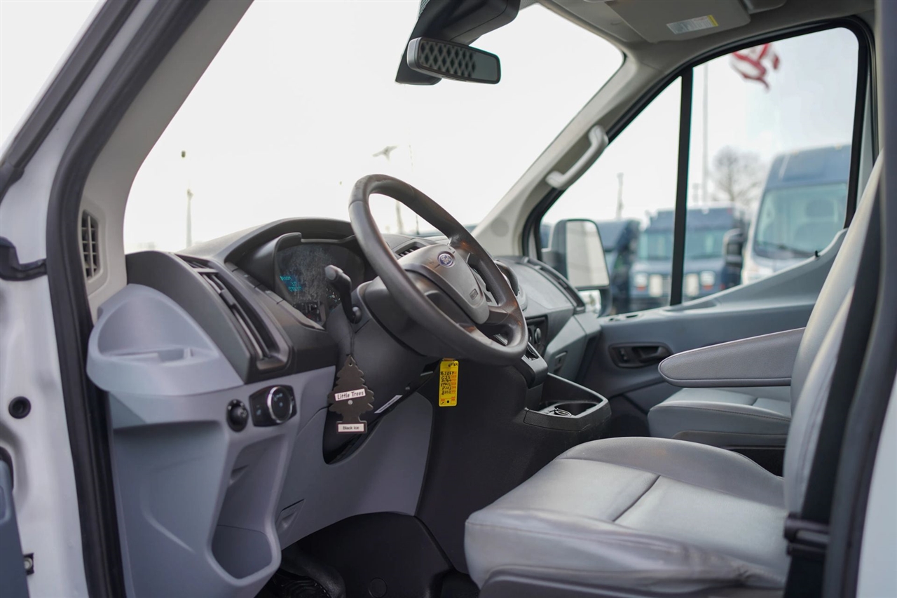 Ford Transit 350 Van Med. Roof w/Sliding Pass. 148-in. WB 2018