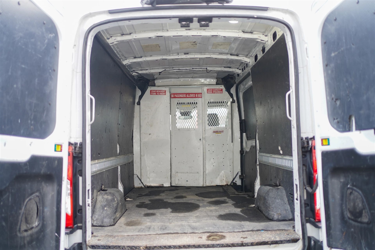 Ford Transit 350 Van Med. Roof w/Sliding Pass. 148-in. WB 2018