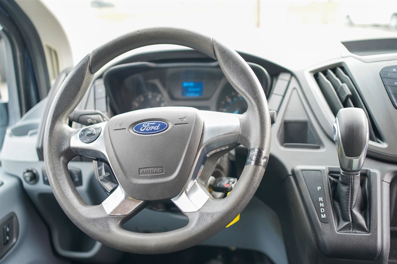 Ford Transit 250 Van Low Roof 60/40 Pass.130-in. WB 2019