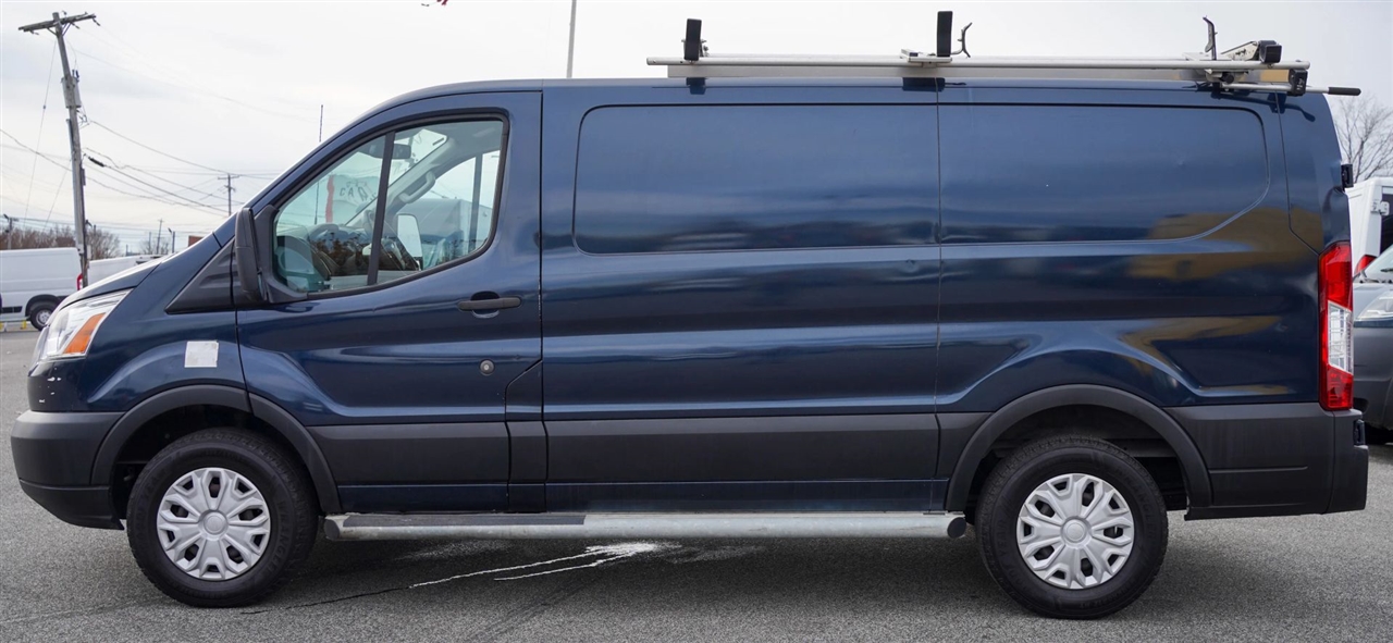 Ford Transit 250 Van Low Roof 60/40 Pass.130-in. WB 2019