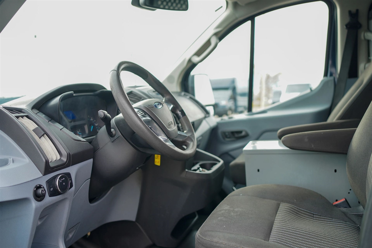 Ford Transit 250 Van Low Roof 60/40 Pass.130-in. WB 2019