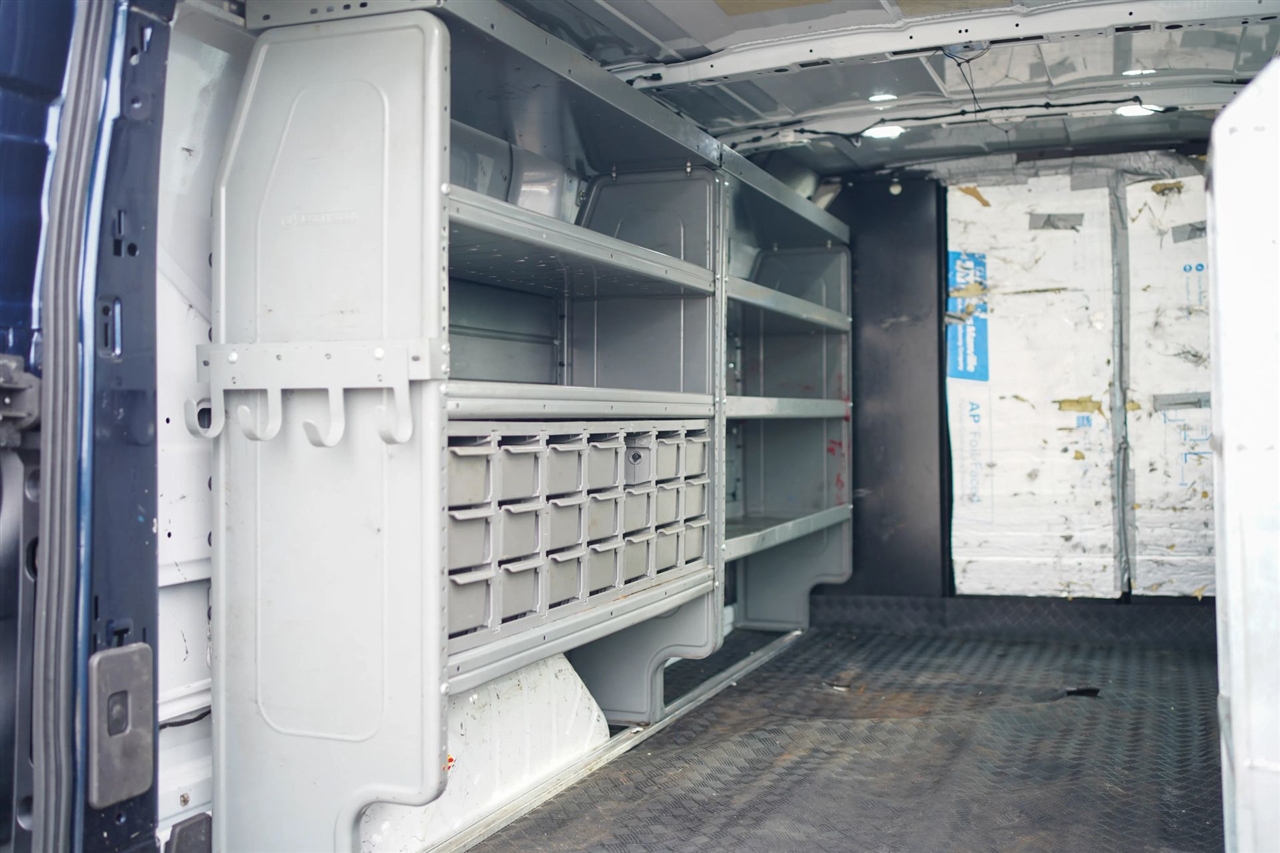 Ford Transit 250 Van Low Roof 60/40 Pass.130-in. WB 2019