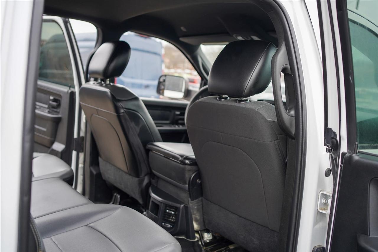 RAM 3500 Crew Cab 2WD DRW 2021