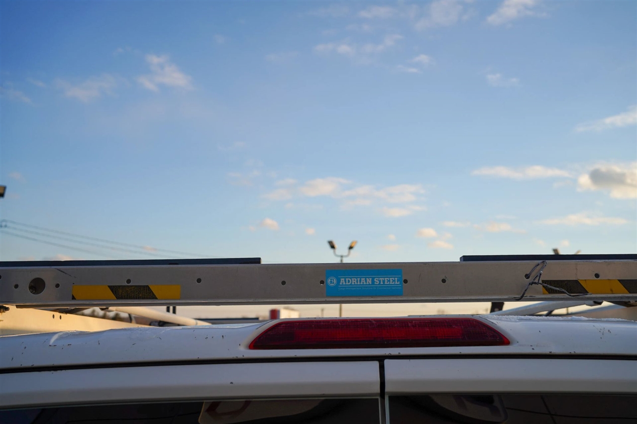 Ford Transit 250 Van Low Roof 60/40 Pass. 148-in. WB 2018