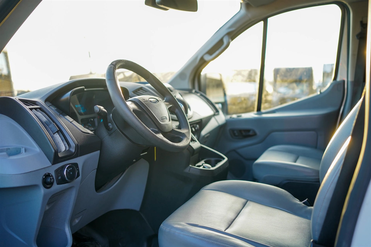Ford Transit 250 Van Low Roof 60/40 Pass. 148-in. WB 2018