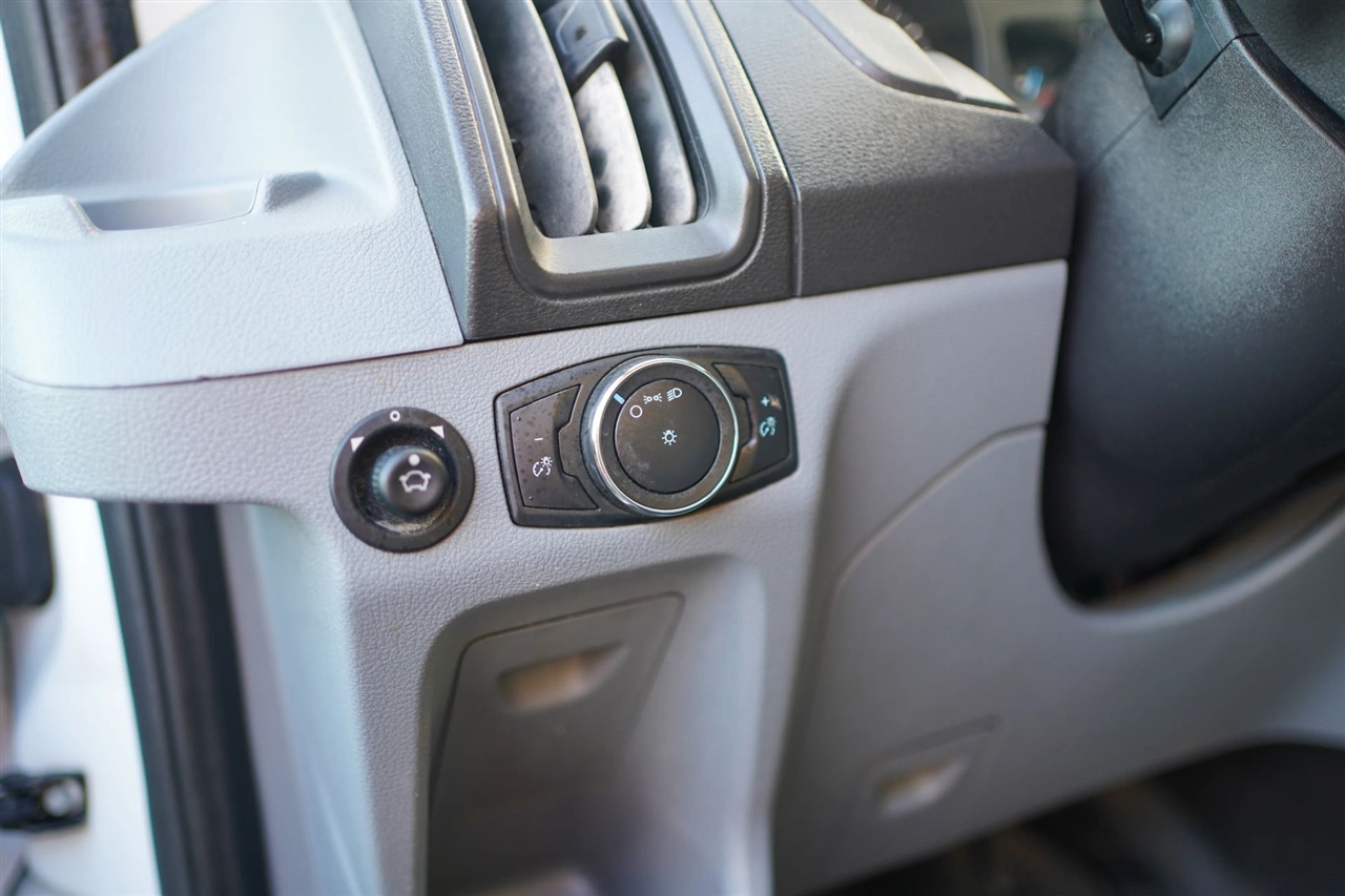 Ford Transit 250 Van Low Roof 60/40 Pass. 148-in. WB 2018