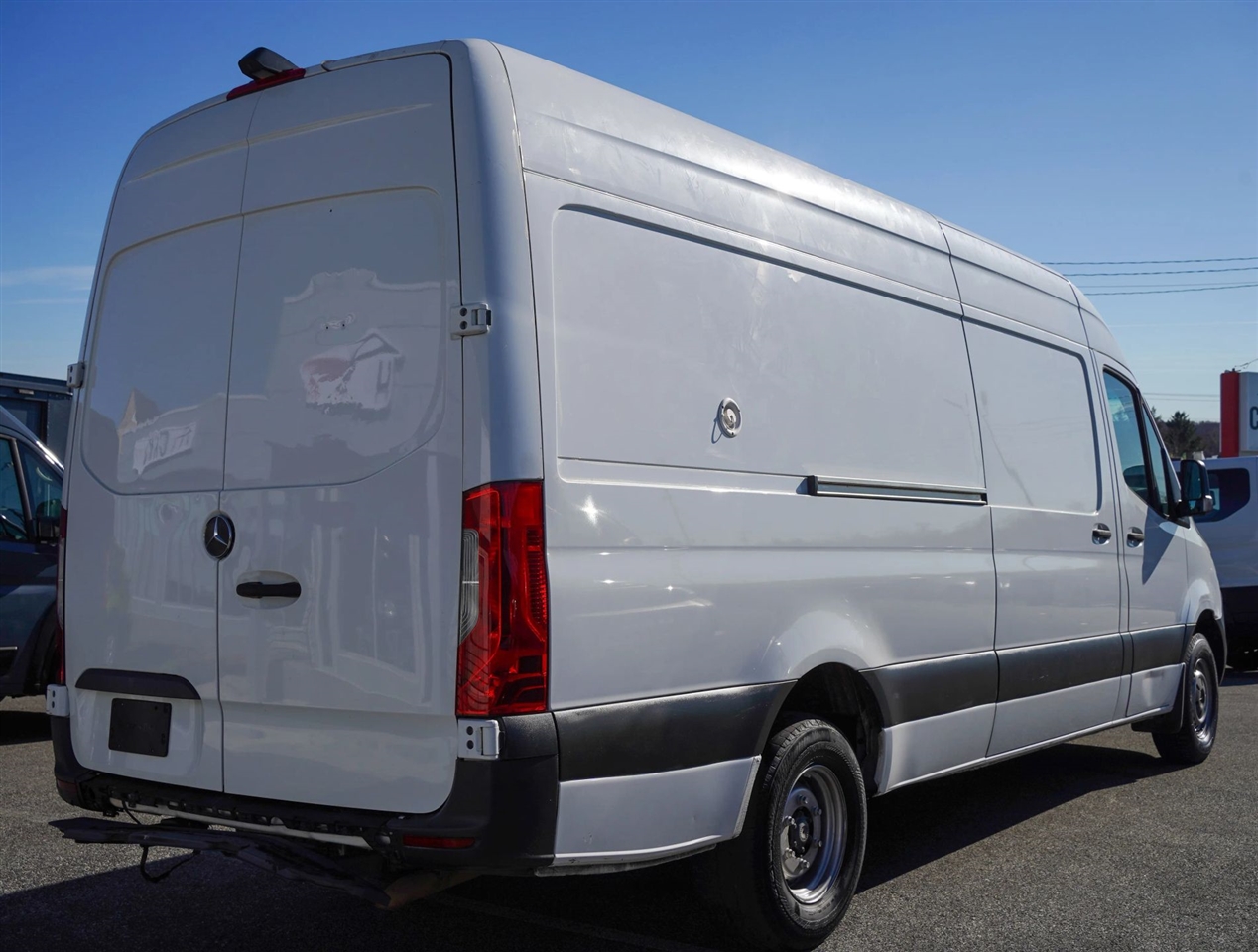 2020 Mercedes-Benz Sprinter Cargo Van Base's photo