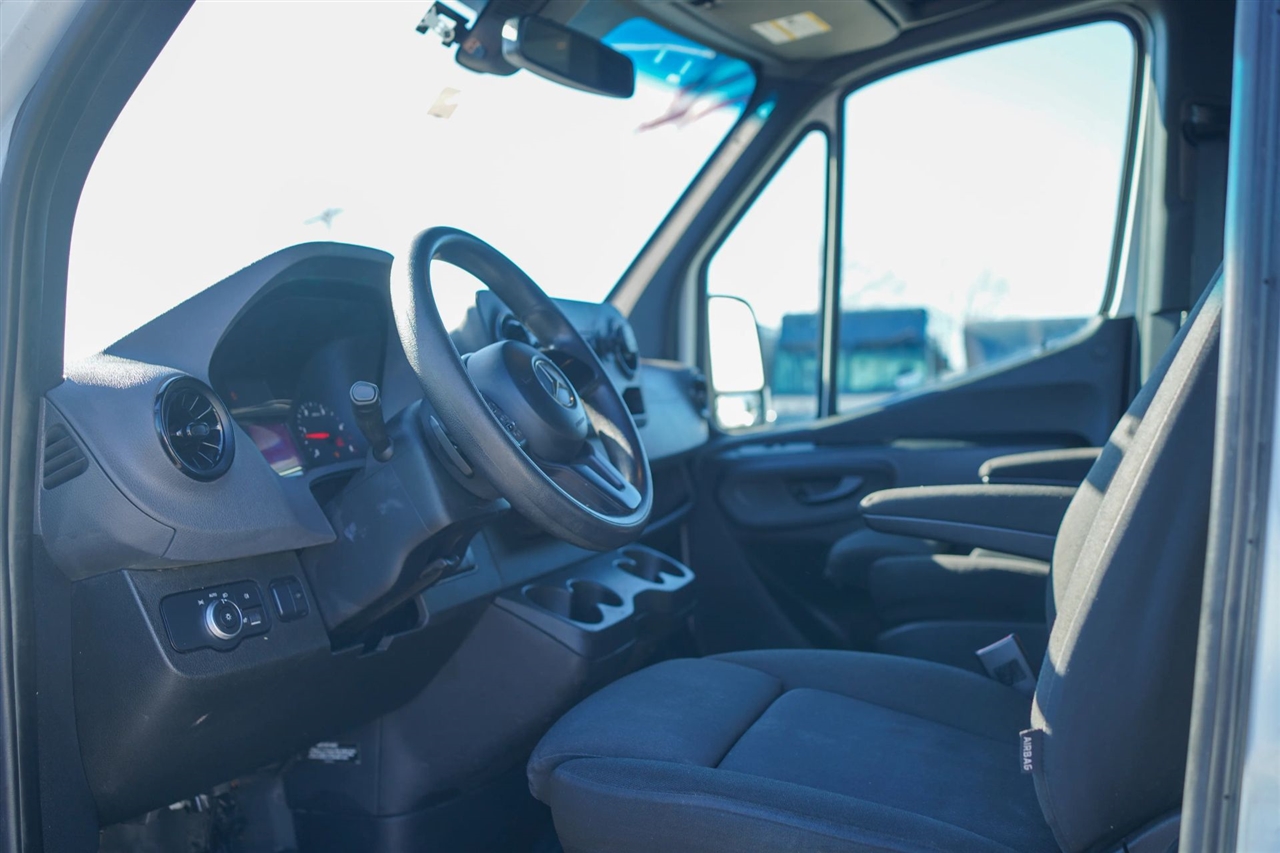 Mercedes-Benz Sprinter 3500 170-in. WB 2020