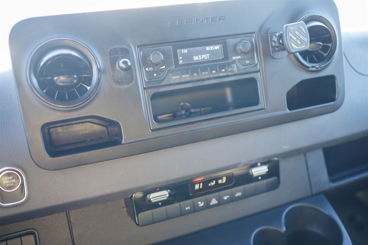 Mercedes-Benz Sprinter 3500 170-in. WB 2020