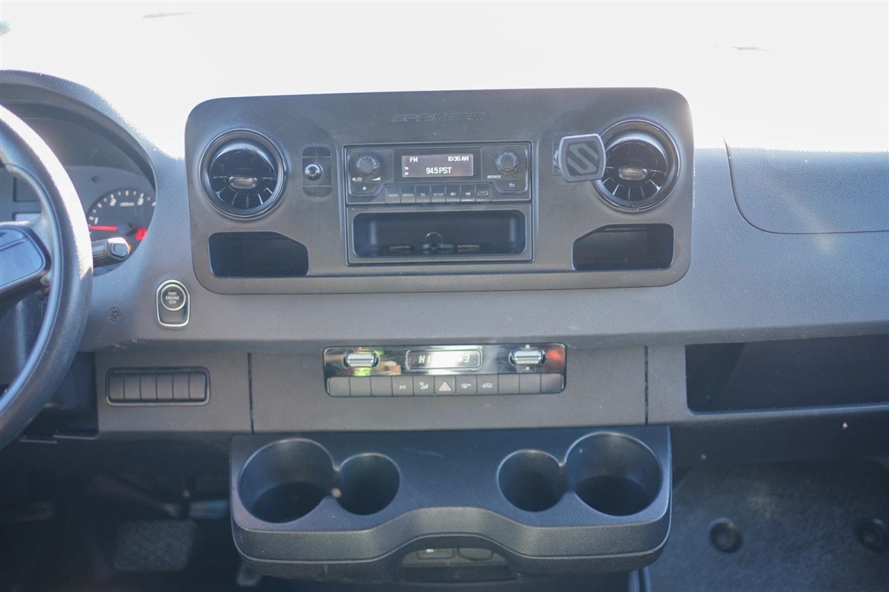 Mercedes-Benz Sprinter 3500 170-in. WB 2020