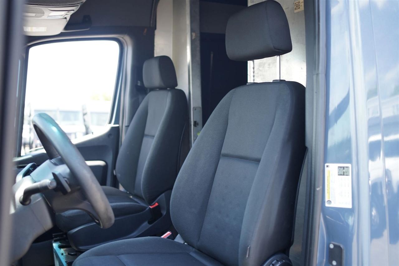 Mercedes-Benz Sprinter 3500 Wagon High Roof 170-in. WB 2019