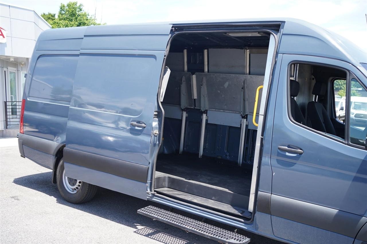 Mercedes-Benz Sprinter 3500 Wagon High Roof 170-in. WB 2019