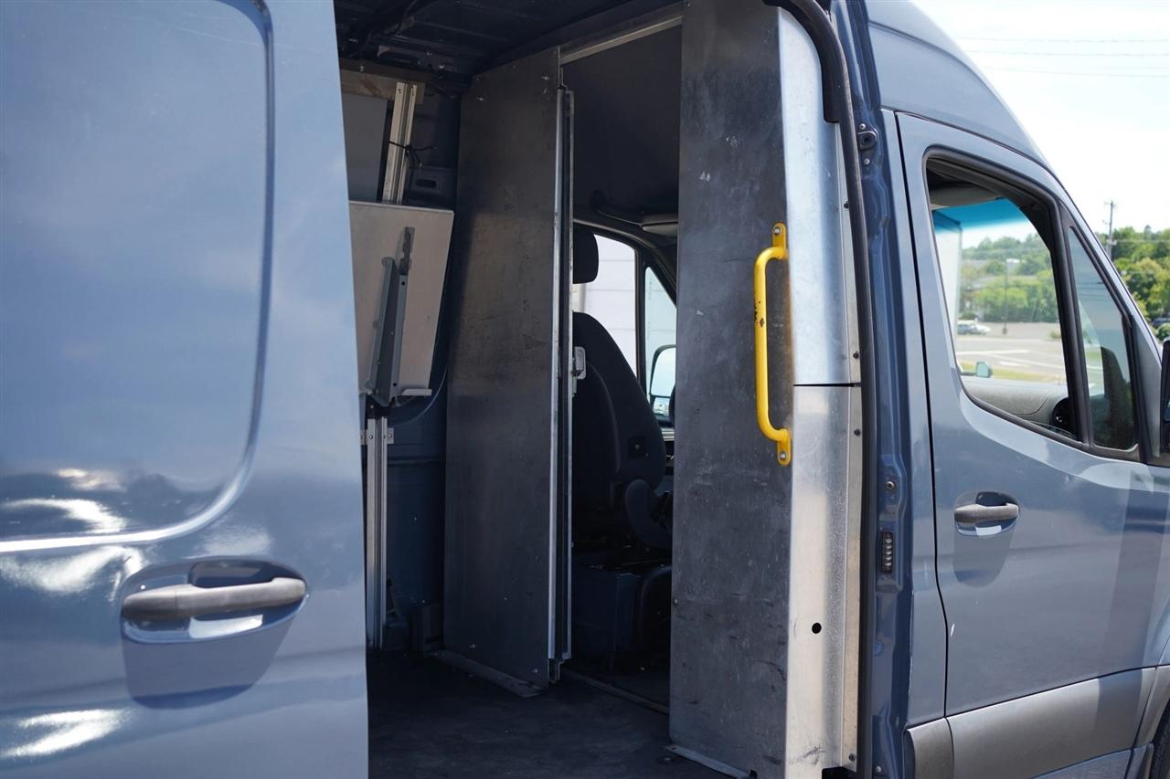 Mercedes-Benz Sprinter 3500 Wagon High Roof 170-in. WB 2019