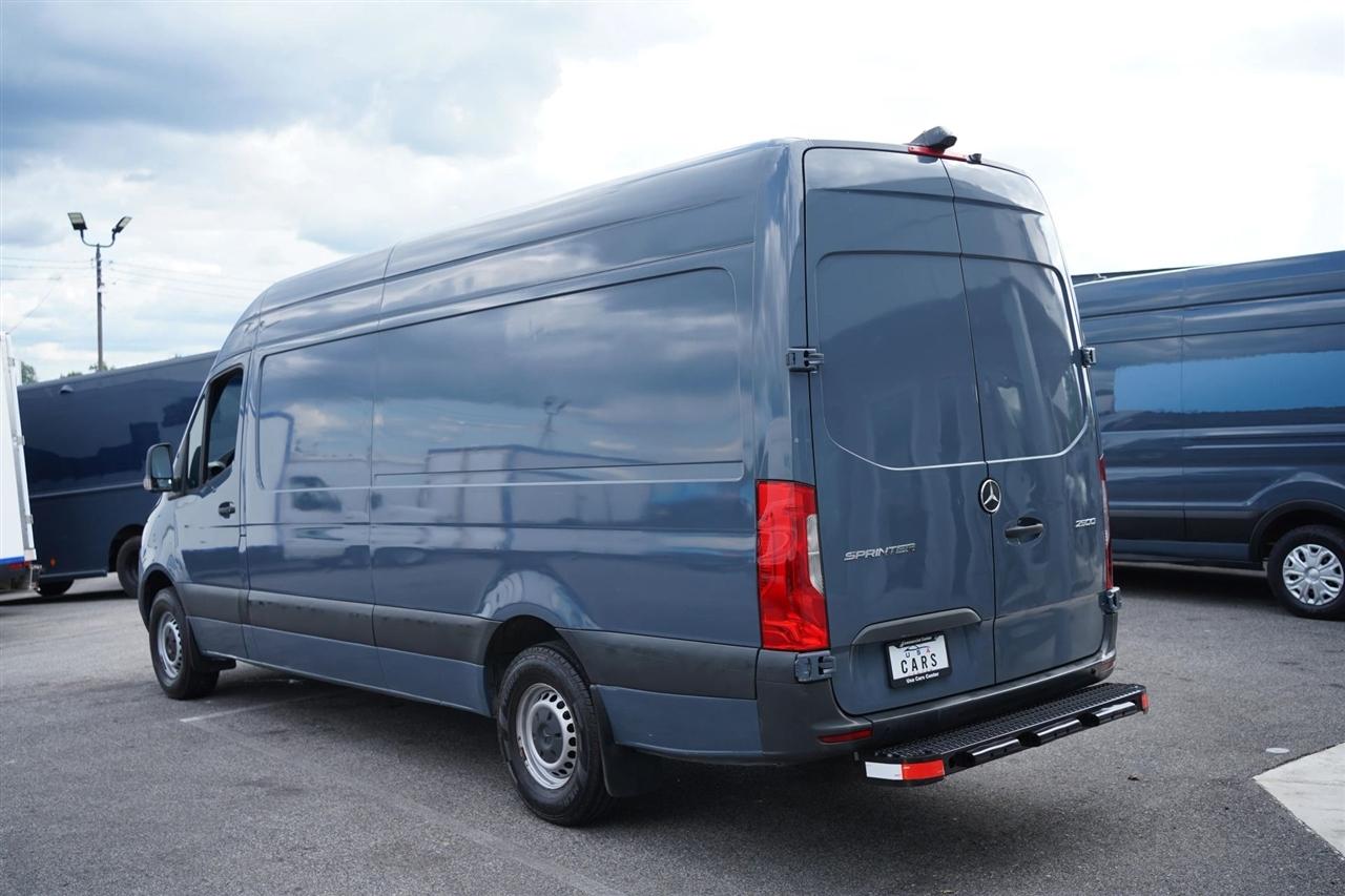 Mercedes-Benz Sprinter 3500 Wagon High Roof 170-in. WB 2019
